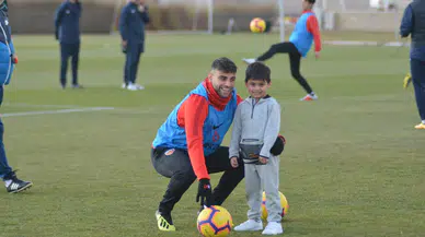 Konyasporlu Deniz Türüç'ten hasta olan oğlu için yeni açıklama!