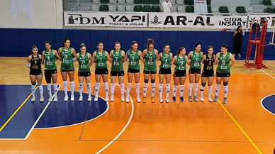 Voleybolda Ereğli, kritik maçta sahasında set alamadı