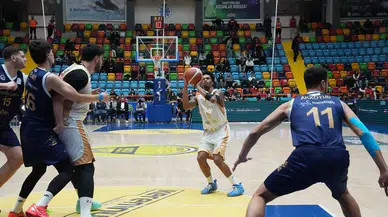 Konya Büyükşehir evinde ter attı! 19. galibiyet geldi