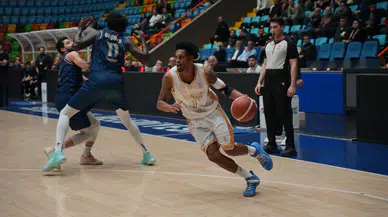 Konya Büyükşehir evinde güçlü rakibini devirdi