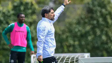 Konyaspor'da İlhan Palut, kağıdı kalemi eline alıyor