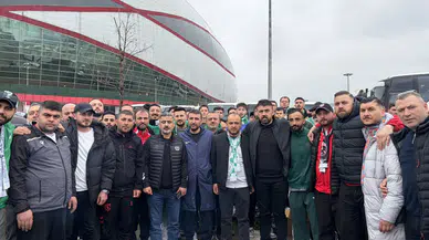 Samsunspor ile Konyaspor taraftarları arasında güzel görüntüler