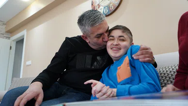 Oğlunu kurtarmaya çalışırken dolandırıldı, kalp krizi geçirdi