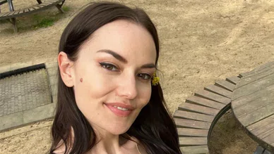 "Birth of a Beauty" Türkiye’ye Uyarlanıyor: Başrolde Fahriye Evcen Mi Olacak?