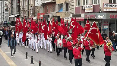 Karaman’da 24 Kasım Öğretmenler Günü coşkuyla kutlandı