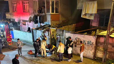 Evde yalnız bırakılan 3 çocuk yangında hayatını kaybetti