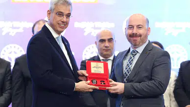 Bakan Memişoğlu'ndan Karaman'a destek! Müdür anahtarları teslim aldı