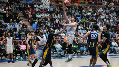 Konya Büyükşehir, İstanbul'da kazanmak için parkede