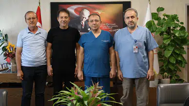 Konyalı sanatçı o hastanede! Başhekim ile görüştü