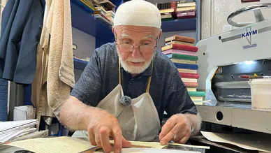 Konya’da yarım asırdır aynı işi yapıyor! “Başka kitap yapmıyorum"
