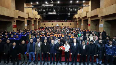 Belediyede kadro sevinci! 233 işçi kadrolu oldu