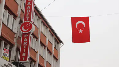 Saadet Partisi Konya: "Bayrağımıza uzanan eller asla amacına ulaşamayacak"