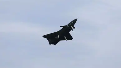 Bayraktar KIZILELMA ilk eğitim uçuşunu başarıyla gerçekleştirdi