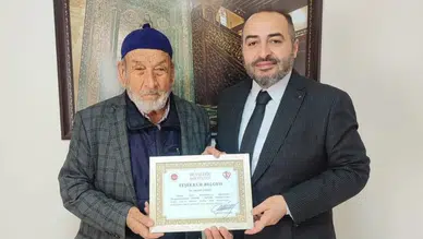 Hafızlıkta örnek başarı: 84 yaşındaki Mevlüt Şanal Konya’da il ikincisi!