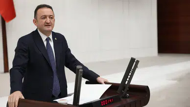 CHP'li Bektaş: "Esnafı rahatlatacak düzenleme artık şart"