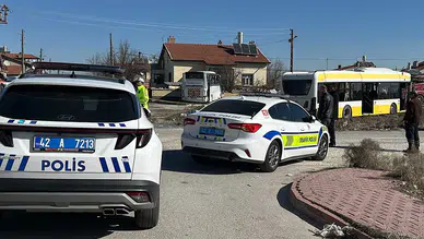 20 yaralı! Konya'da belediye otobüsü ile servis aracı çarpıştı