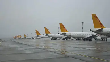 Sabiha Gökçen Havalimanı'nda uçuşlara yağmur engeli