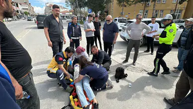 Karaman’da kaza! Motosiklet sürücüsü hastaneye kaldırıldı