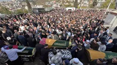 Kozmetik fabrikasındaki yangında ölen 6 kişi toprağa verildi