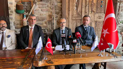Emanetoğlu'ndan Konya'da Saadet ve Yeniden Refah'a sert eleştiriler!