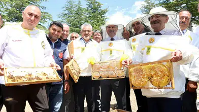 Konya'da yılda 900 ton bal üretiliyor! Hasat sezonu başladı