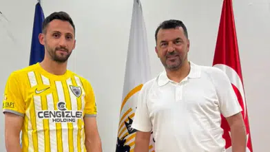 Konyaspor altyapısından yetişmişti! 2. Lig takımı ile imzaladı