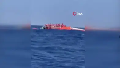 İşte o anlar! Girne açıklarında katamaran tipi yolcu gemisi battı