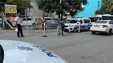 Konya’da bıçaklı kavga kamerada! Husumetlisini bıçaklayıp kaçtı
