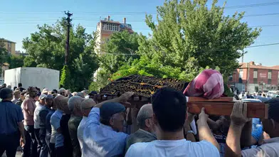 Nihat Zeybekçi, Konya’da! Cenaze törenine katıldı