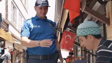 Konya polisi Bedesten’de! Gönüllere dokunuyor