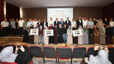 Konya’da 30 öğrenci Türkiye derecesi yaptı! Başarıları ödülsüz kalmadı