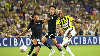 Fenerbahçe, play-off turu için sahaya çıkıyor