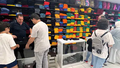 Konya'da okul alışverişinde yoğunluk başladı! Velilere 'yüzde 100 pamuk' uyarısı