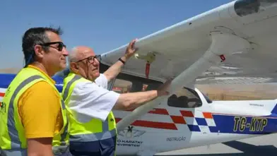 Konya'da 79 yaşındaki huzurevi sakini pilot oldu! Çocukluk hayali gerçekleşti