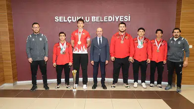 Konya’dan dünya sahnesine! Milli sporcular Başkan Pekyatırmacı’nın konuğu oldu