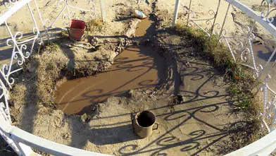 Karaman’da mezarlıktan çıkan şifalı çamur ilgi görüyor