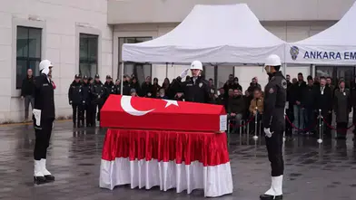 Ölen polisin eşinin iddiaları şok etti! 20-30 kişi saldırdılar