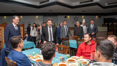 Selçuk Üniversitesi’nde iftar geleneği: Öğrenciler ve yönetim bir arada