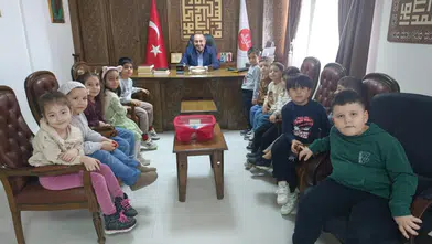 Konya'da minik öğrenciler harçlıklarını ihtiyaç sahiplerine bağışladı