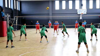 Konya'da ortaokullar arası voleybol heyecanı başladı