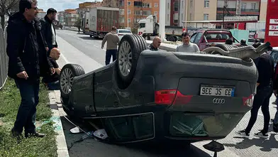 Konya’da otomobil takla attı! 2 yaralı