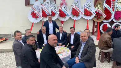 Bakan Yardımcısı Konya’nın meşhur pilavına kaşık salladı