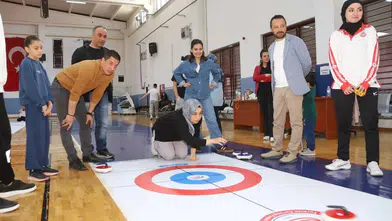 Minik yürekler, büyük heyecan! Konya'da curling turnuvasında dostluk kazandı