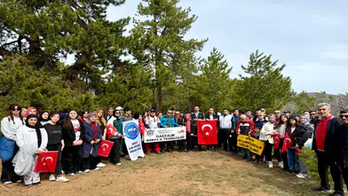 Konya'da bahar böyle karşılandı! Gençlik yürüyüşü büyük ilgi gördü