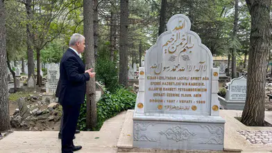 Konya Valisi o mübarek zatın kabrine gitti!