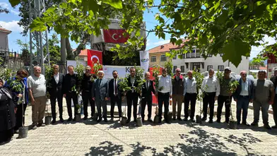 Kiraz üretimine can suyu! Konya'nın o ilçesinde binlerce fidan toprakla buluştu