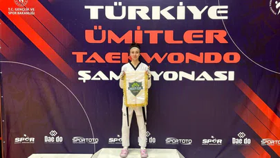 Meram Belediyesporlu Azra Bezirgancı, Taekwondo Seçmelerinde Şampiyon Oldu!
