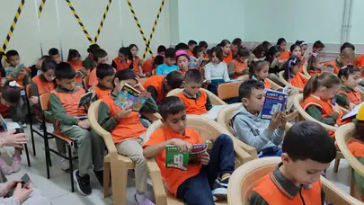 Konya’da kitap sevgisi yayılıyor: 3 bin öğrenci katıldı