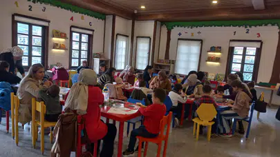 Akşehir’de minikler Atatürk için tek yürek oldu!