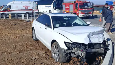 Konya'da feci kaza: İki otomobil çarpıştı, 2 yaralı